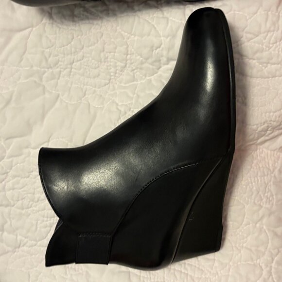 Van Eli black boots size 6 - Picture 5 of 6